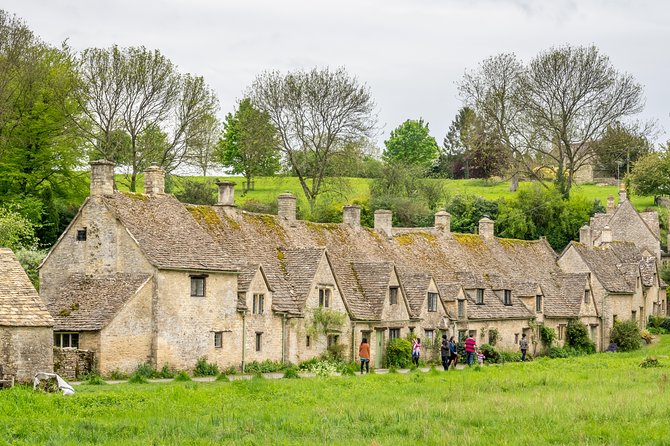 Oxford and Traditional Cotswolds Villages Small-Group Day Tour from London - Two hours to make your own Oxford