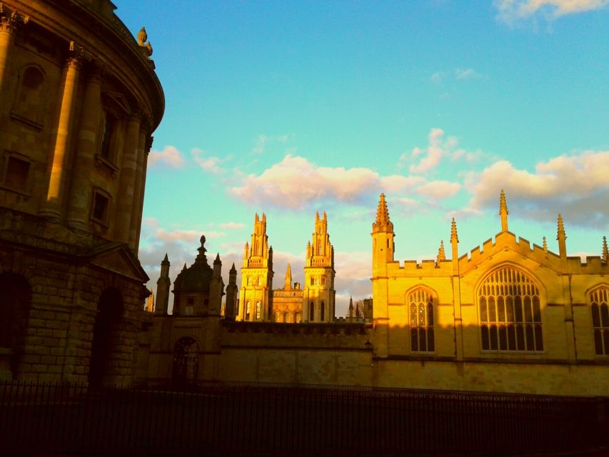 Oxford: C.S. Lewis & J.R.R. Tolkien Guided Walking Tour - University Church and the Oxford Martyrs