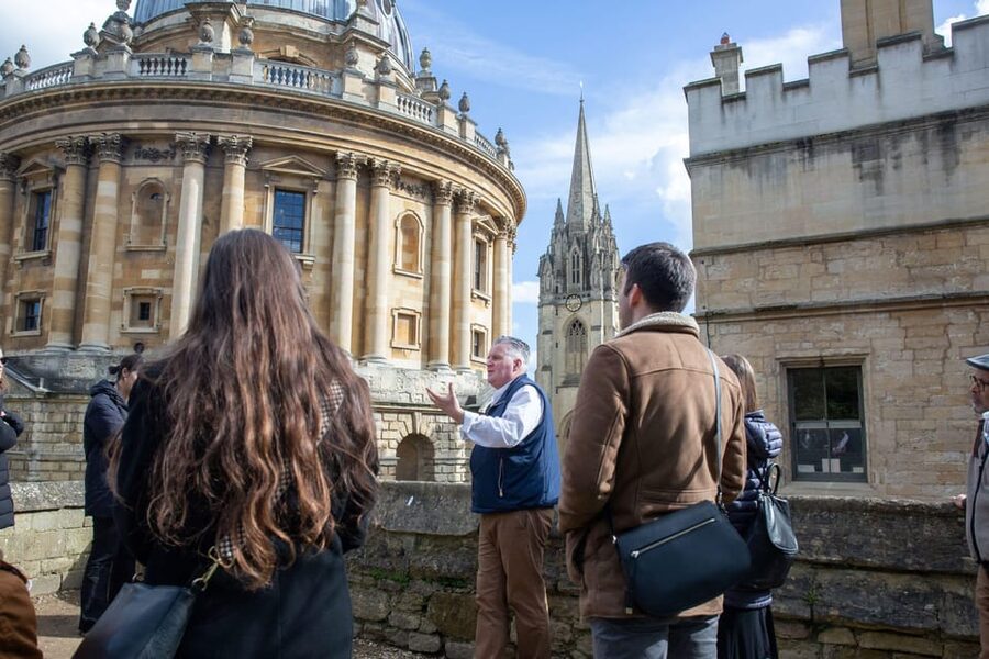 Oxford: City and University Tour, including college entry - Starting at Trinity College on Broad Street