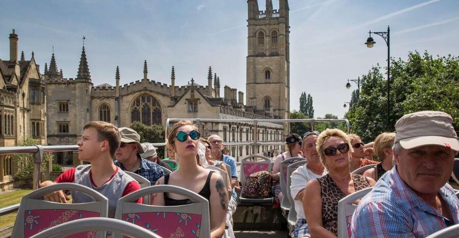 Oxford: City Sightseeing Hop-On Hop-Off Bus Tour - Christ Church and the famous central landmarks