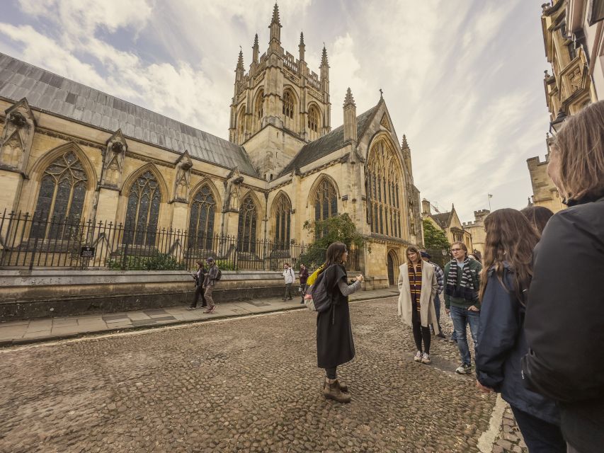 Oxford: Harry Potter Walking Tour Including New College - New College’s cloisters and film atmosphere