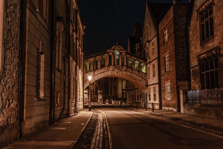 Oxford Official Ghost Tour - Tales of murder, priests, lovers, and kings