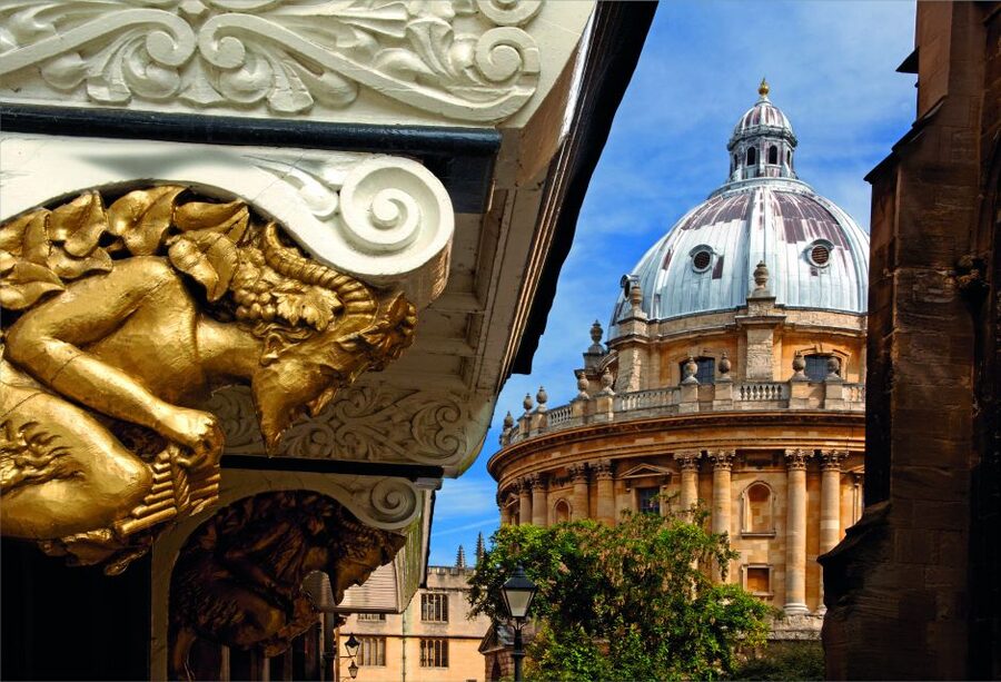 Oxford: Official University and City Walking Tour - Pace, weather, and practical comfort