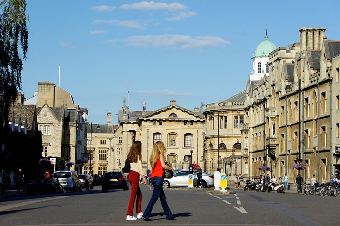 Oxford Official University & City Tour - The Radcliffe Camera and the heart of Oxford