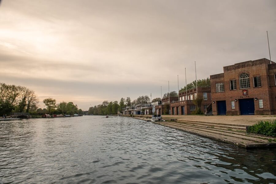 Oxford: Scenic Sightseeing Cruise with Gourmet Picnic - Is $79.47 good value?