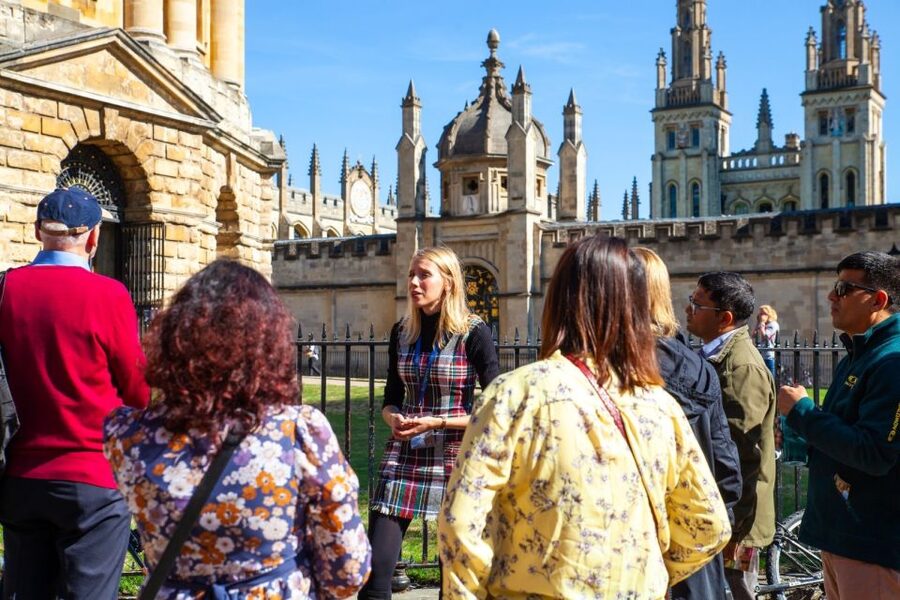 Oxford: University and City Walking Tour with Alumni Guide - The Bodleian Library, Radcliffe Camera, and Oxford’s famous skyline