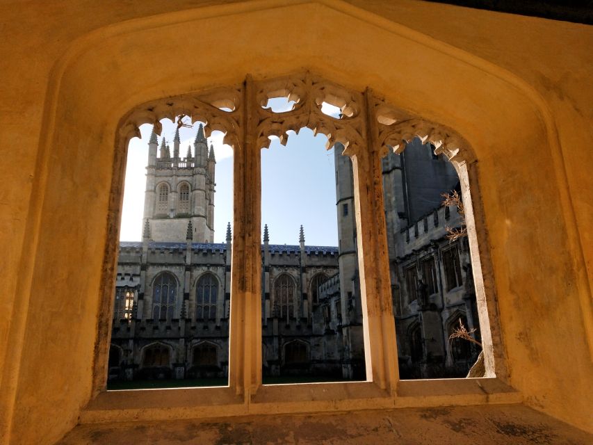 Oxford University: Guided Small Group Walking Tour - Harry Potter appeal without overpromising