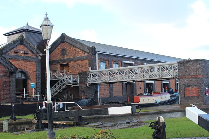 Peaky Blinders Coach Tour of Outer Liverpool & The Wirral - Who should book this Liverpool tour