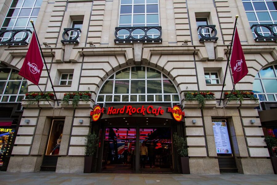 Picadilly Circus: Hard Rock Cafe Set Menu Lunch or Dinner - Who Will Enjoy This Most?