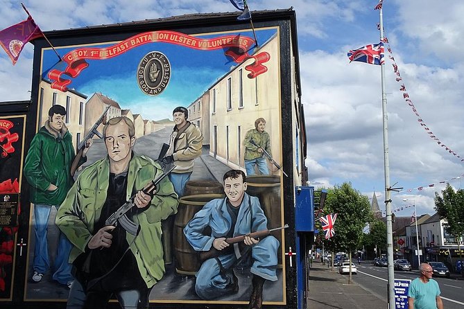 Political Taxi Tour Belfast (1-7 People) - Shankill Road and the Loyalist murals