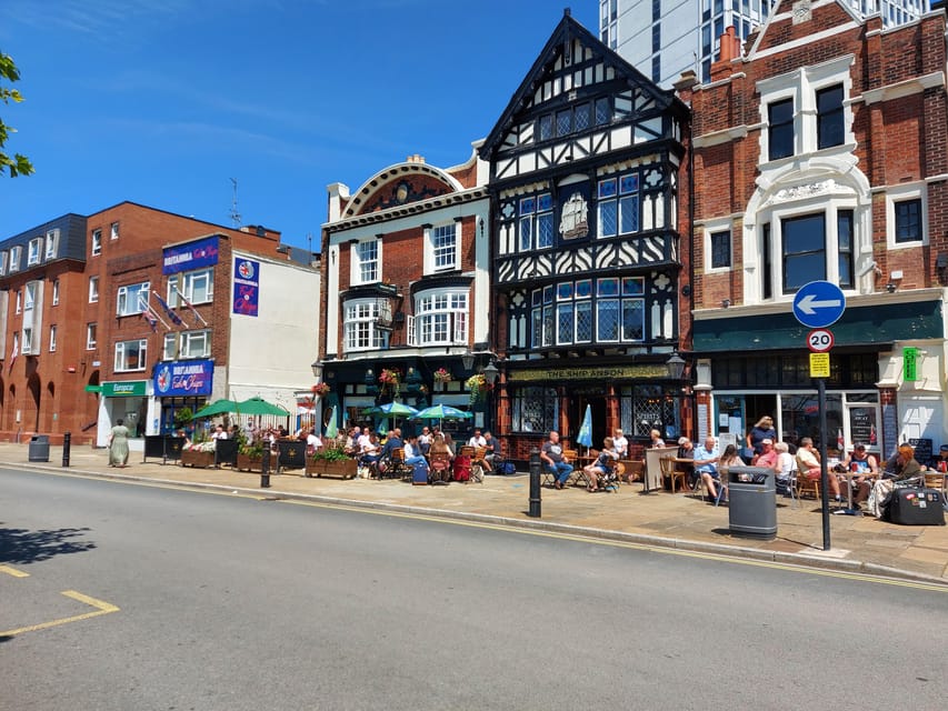 Portsmouth: Portsmouth of the Past Walking Tour - What the 90-minute route feels like