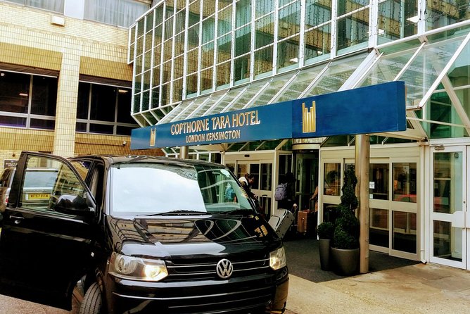 Private Airport transfer From or to Edinburgh airport (One way transfer) - A calm first ride into Edinburgh