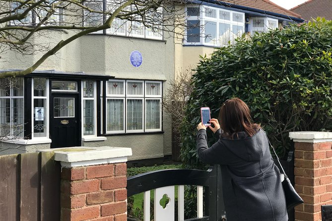 Private Beatles Car Tour, Penny Lane, Strawberry Field & childhood homes - Strawberry Field and the quiet pause