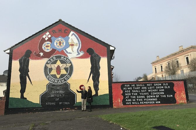 Private Black Taxi Belfast City Tour - Stop 1: Shankill and Falls Road murals