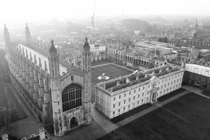 Private | Cambridge University Ghost Tour Led By University Alumni - Clare College and the skeleton in the cupboard
