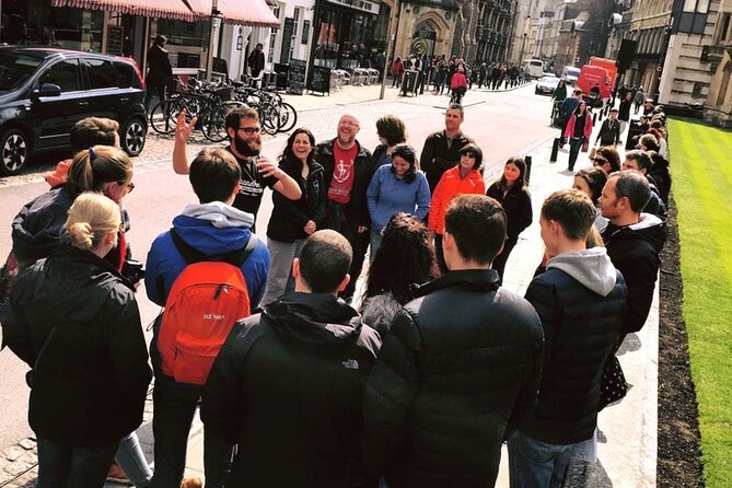 Private | Cambridge Walk & Punt Tour by Alumni™ & King's Chapel - King’s College Chapel as an optional finish