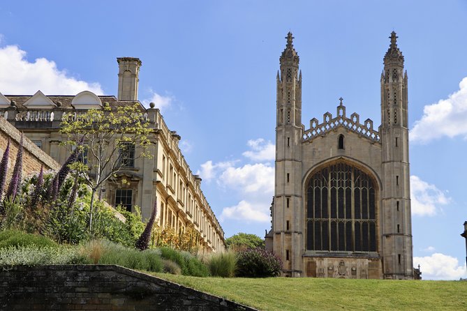 Private Chauffeur Punt Tour - Trinity College and the Wren Library