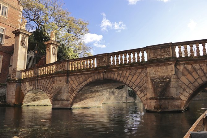 Private Chauffeur Punt Tour - King’s College and the tall fan-vaulted ceiling