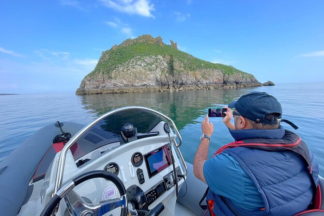 Private Coastal Boat Tour in Torquay - What the Skipper Adds to the Ride