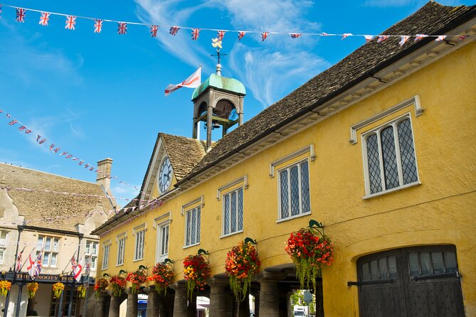 Private Day Tour from Bath to the Captivating Cotswolds - Castle Combe, a storybook village with real village scale