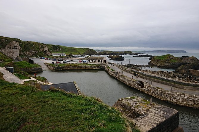 Private Giants Causeway and Antrim Coast Tour - Dunluce Castle and the Antrim Coast Road