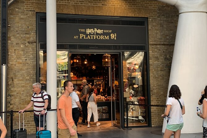 Private Guided Tour of Harry Potter Locations - English/ Italian - Starting inside King’s Cross Station