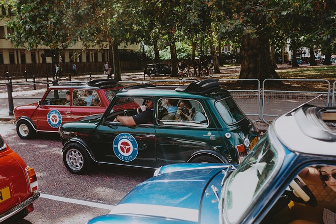 Private Panoramic Tour of London in a Classic Car - Who will get the most from this two-hour ride?