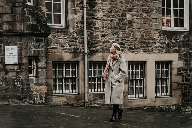 Private Photoshoot in Edinburgh with a Professional Photographer - A practical way to get Edinburgh portraits