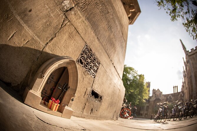 Private Self-Guided Dinky Door Hunt in Cambridge - Market Hill adds a playful puzzle