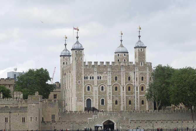 Private Tour London Highlights, entries Westminster Abbey, The Tower of London - St. Paul’s Cathedral: a major exterior, an optional interior