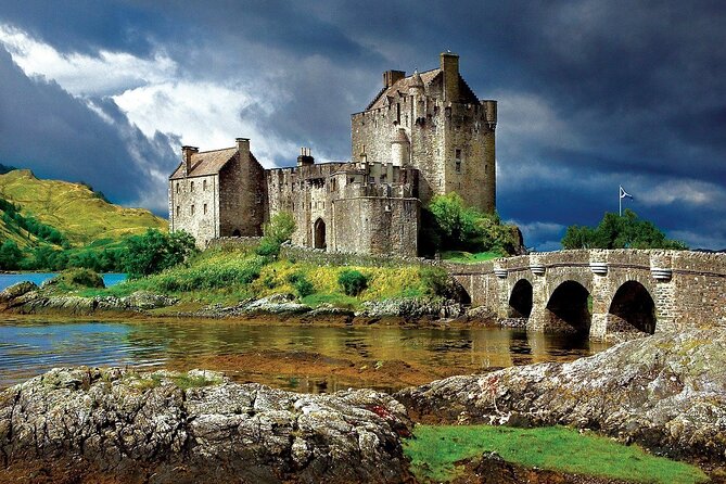 Private Tour to Skye, Fairy Pools, Portree and The Fairy Glen - Two hours at the Fairy Pools