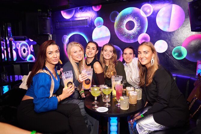 Pub Crawl of Central London - Dress, identification, and getting there
