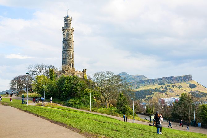 Royal Edinburgh Ticket - Hop-On Hop-Off and Attraction Admissions - Three bus routes give Edinburgh a useful backbone