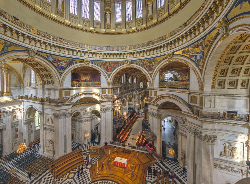 Royal London Tour incl Buckingham Palace & Changing of Guard - St Paul’s Cathedral brings a different kind of grandeur