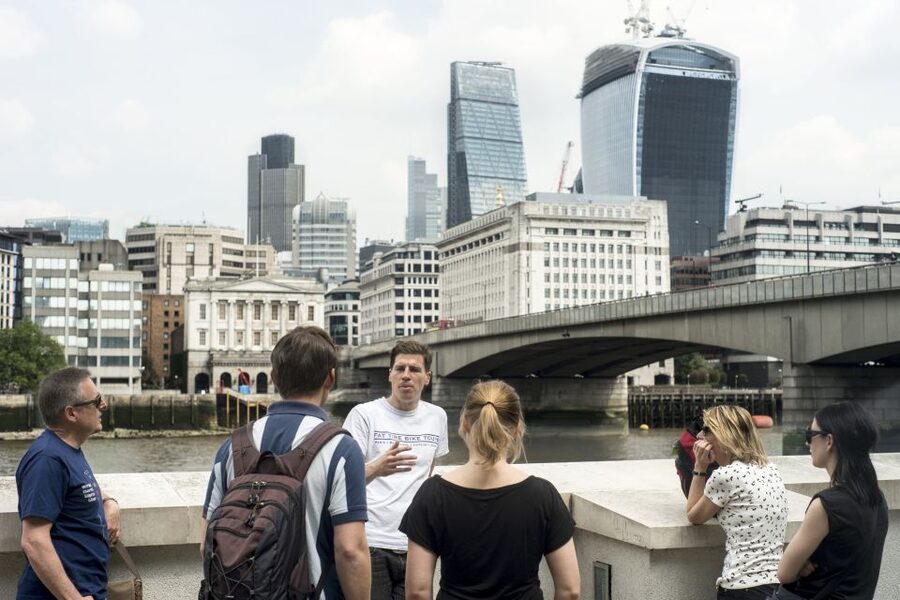 Secrets of London Bike Tour: Thames, Tower Bridge & Market - Practical details that affect your day