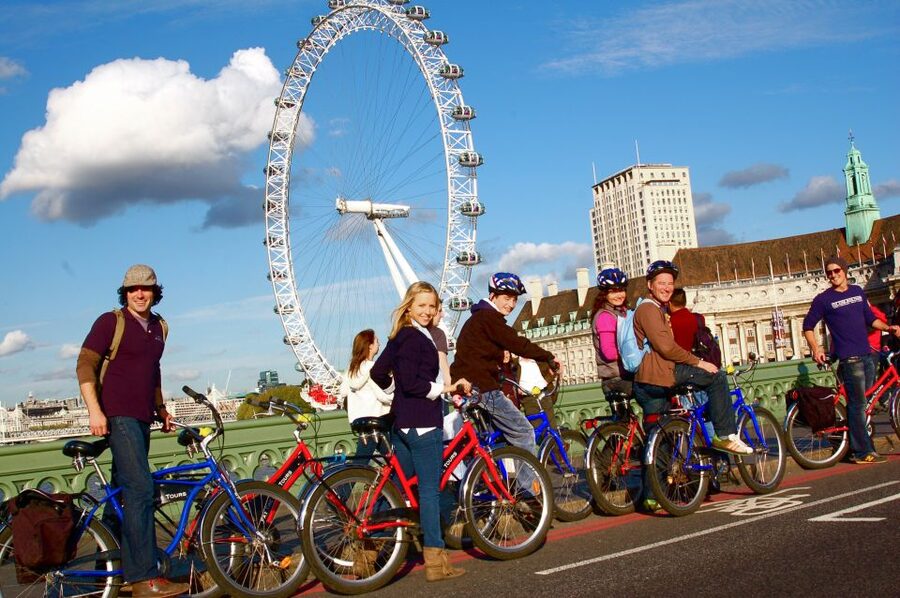 Secrets of London Bike Tour: Thames, Tower Bridge & Market - Lunch at Borough Market