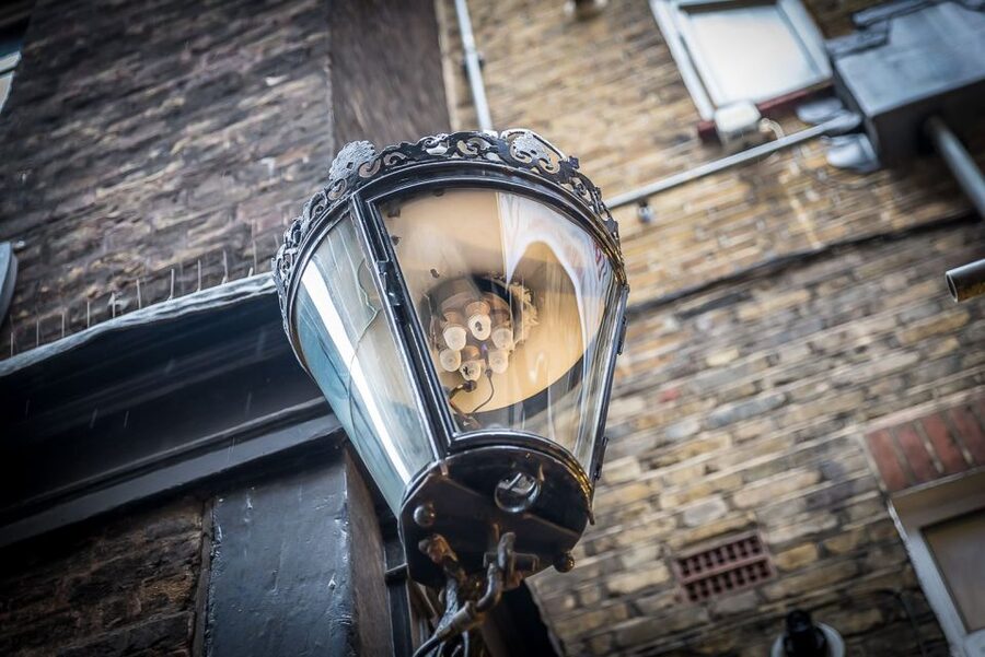 Secrets of London Walking Tour - How much walking and what to bring