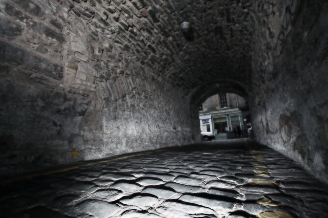 Small Group Edinburgh Underground Vaults & Graveyard Ghost Tour - Price, Timing, and What the Value Means