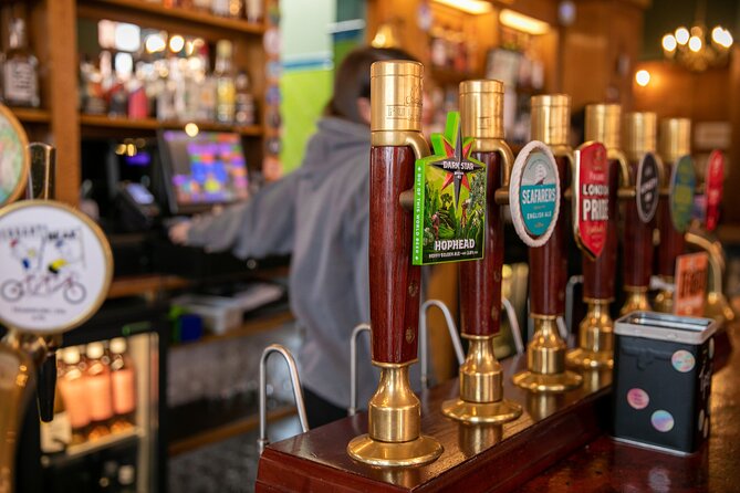 Soho Music & Historic Pubs Tour - A small group changes the mood