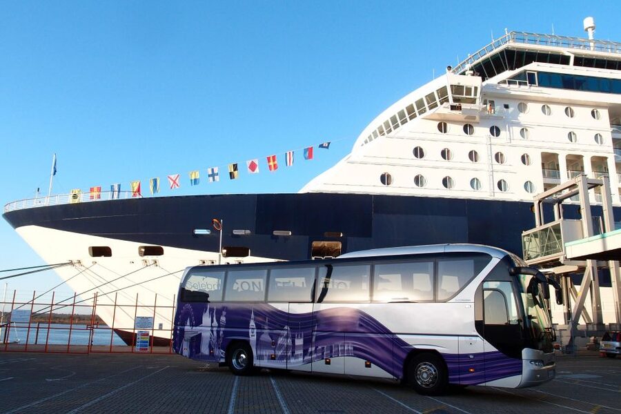 Southampton: Cruise Transfer to London via Stonehenge - From Stonehenge to Heathrow or central London