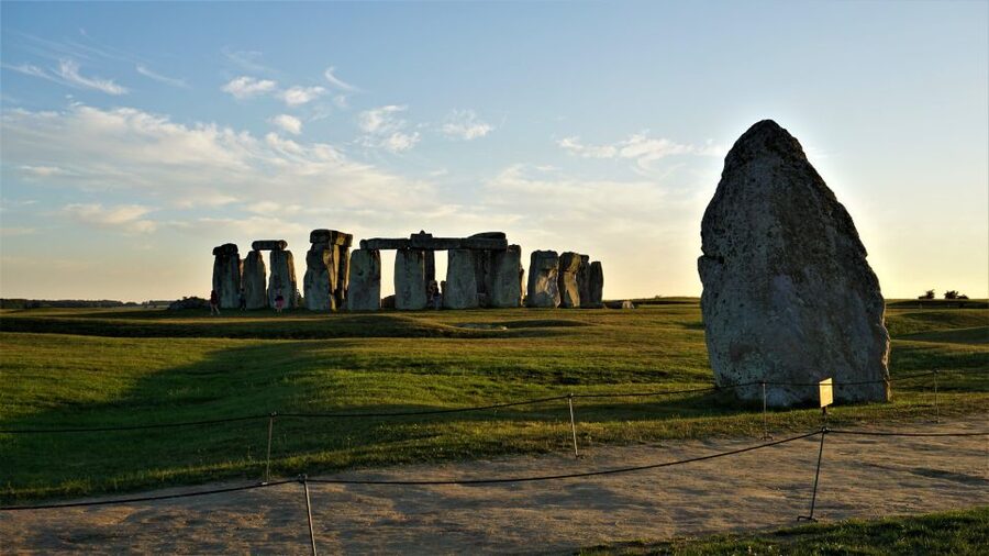 Southampton: Cruise Transfer to London via Stonehenge - Who should book this experience?