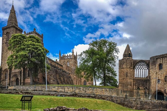 St Andrews, Fife Coast Walk & Historic Abbey Tour from Edinburgh - The minibus makes a real difference