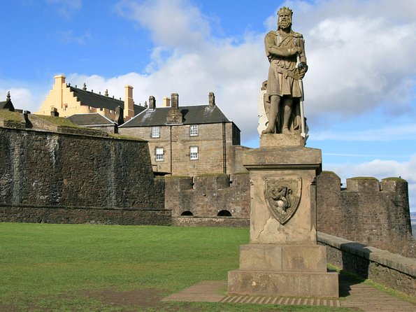 Stirling Castle and Whisky Very Small Group Tour from Edinburgh - Stirling Castle: Scotland’s royal stronghold