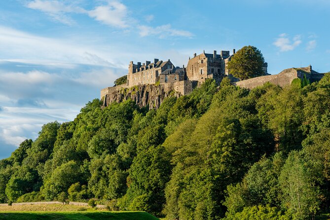 Stirling Castle, Loch Lomond and Cruise Day Tour from Glasgow - Lunch in Callander and a sensible break