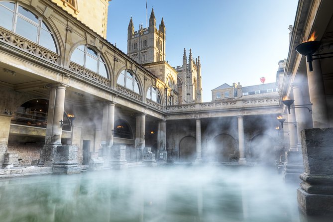 Stonehenge and Bath Tour from London - Two famous places in one demanding day