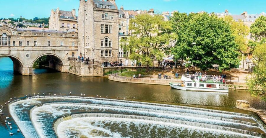Stonehenge & Bath: Full-Day Coach Tour from London - What to bring and how to use the day