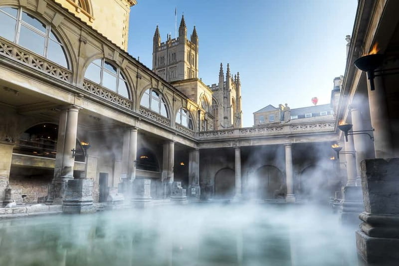 Stonehenge, Bath, Windsor and Roman Baths London Day Tours - Stonehenge on the Salisbury Plain