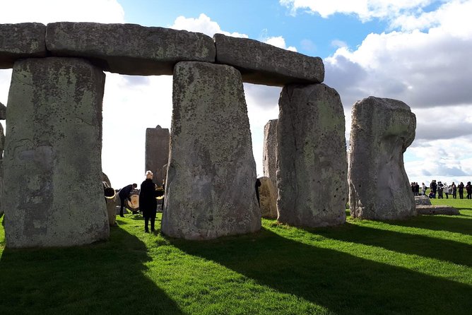 Stonehenge Inner Circle Private Tour from London with Bath Visit - Why the Inner Circle changes the Stonehenge visit