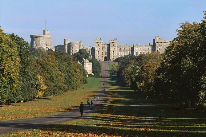 Stonehenge, Windsor Castle, and Bath from London - Food, walking, and the long ride home