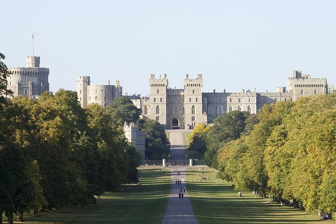 Stonehenge, Windsor Castle and Bath with Pub Lunch in Lacock - Bath offers grand Georgian streets and a short orientation